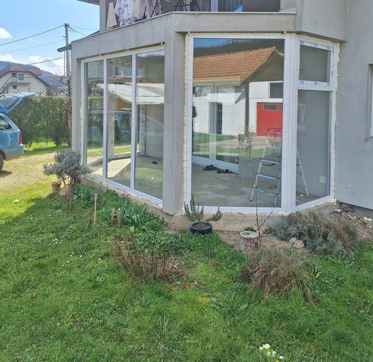 PVC stolarija i ALU roletne – završeni rad