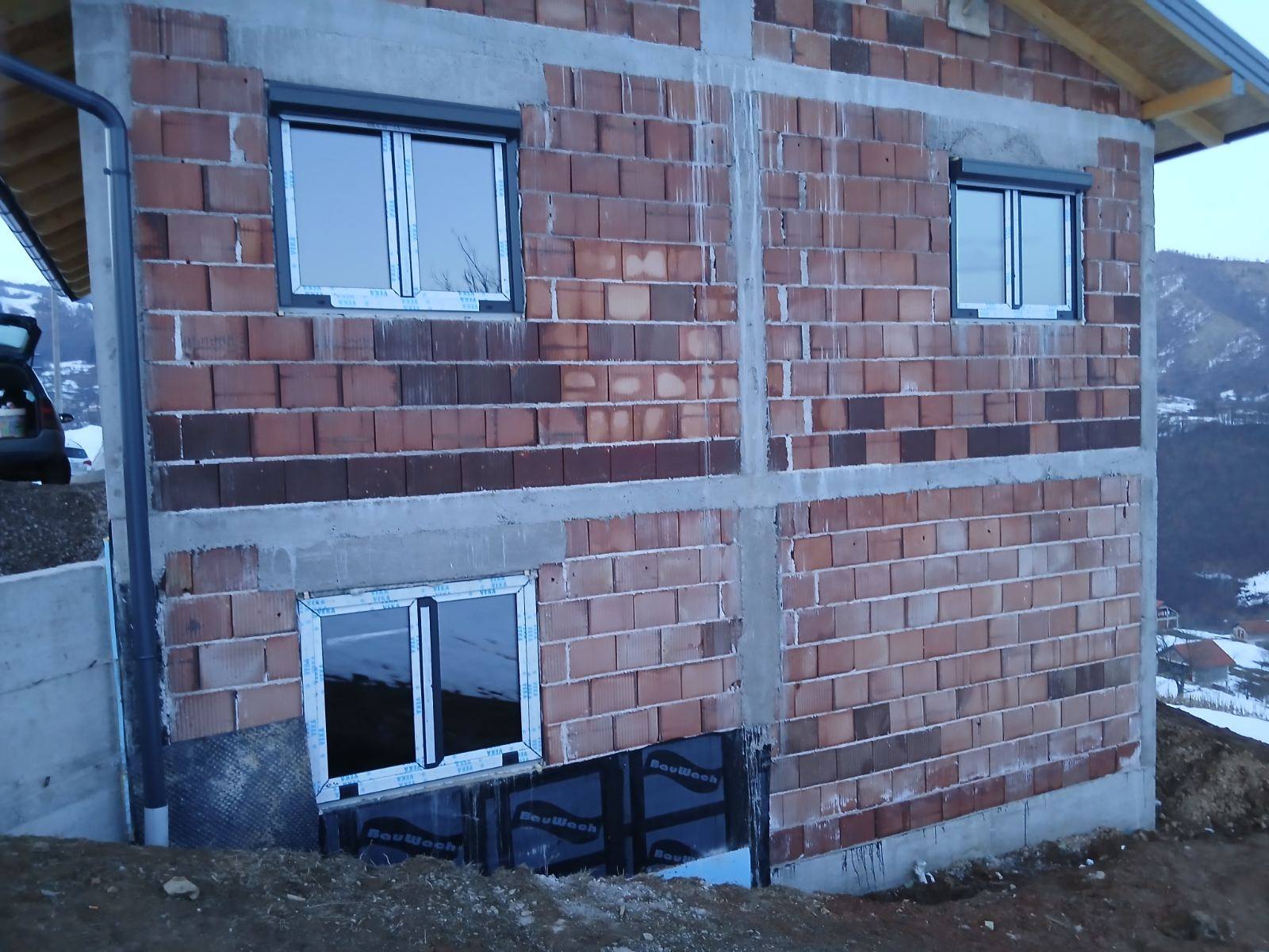 PVC stolarija i garažna vrata – realizacija